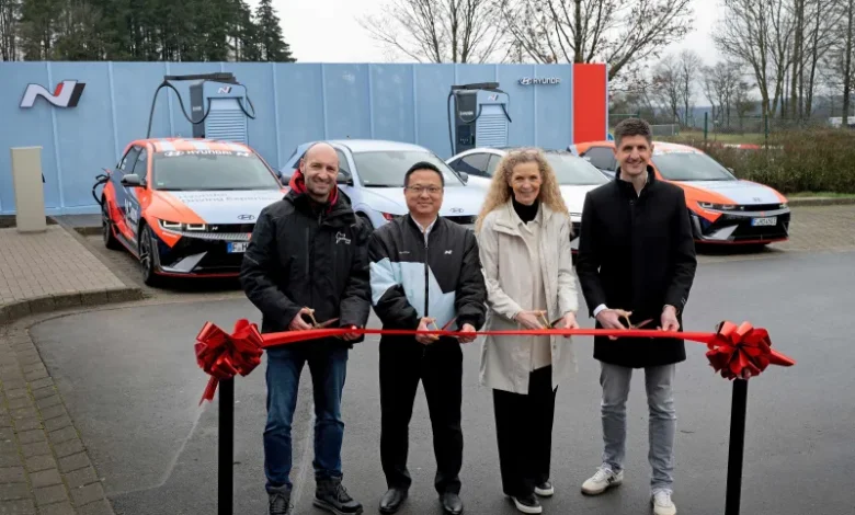 Η Hyundai διαθέτει νέους N Hyper φορτιστές στην πίστα αγώνων του Nürburgring Η Hyundai διαθέτει νέους N Hyper φορτιστές στην πίστα αγώνων του Nürburgring