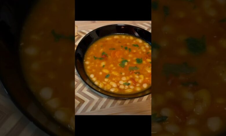 Παραδοσιακή Φασολάδα #recipe #συνταγή #φασολάδα #φασολαδα #όσπρια #food #foodie #beans #bean