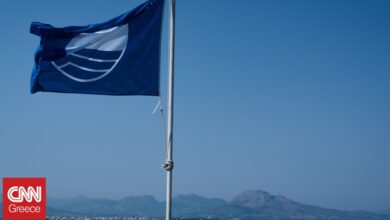 Γαλάζια Σημαία: Οι 17 παραλίες της Αττικής που βραβεύτηκαν