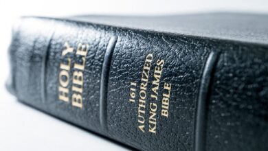 Λανθασμένες εκτιμήσεις για την προέλευση ιστορικών και λογοτεχνικών κειμένων