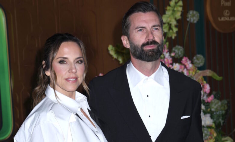 Παντρεύτηκε στα 52 της η Mel C των «Spice Girls» με το μοντέλο Chris Dingwall Παντρεύτηκε στα 52 της η Mel C των «Spice Girls» με το μοντέλο Chris Dingwall