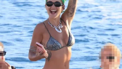 Η Rita Ora στη Μύκονο: Οι στιγμές απόλυτης χαλάρωσης της διάσημης pop star πάνω σε σκάφος