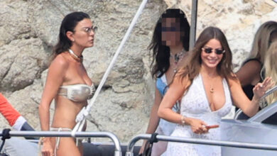 Sofia Vergara: Βόλτα με γιοτ στη Μύκονο με τη Βερνίκου