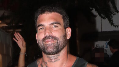 Ο Δημήτρης Αλεξάνδρου στη Μύκονο χωρίς την Ρία Ελληνίδου