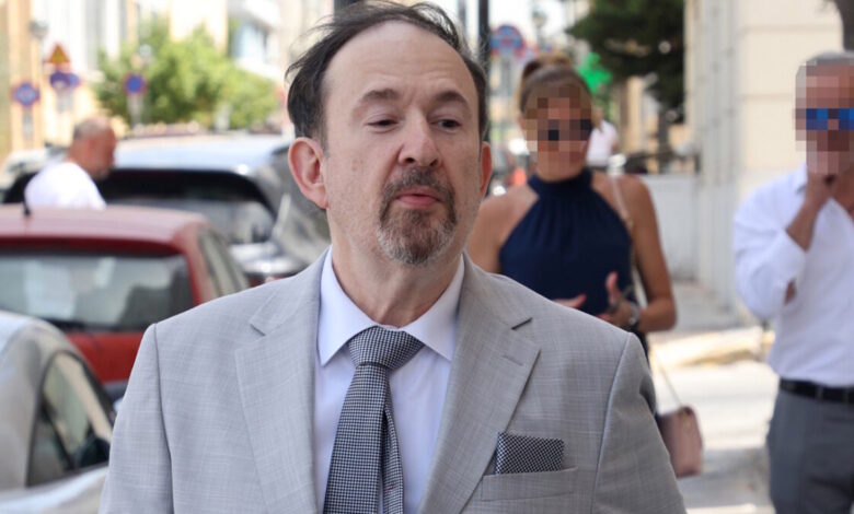 «Απαγορεύεται να χρησιμοποιείται το όνομα και η εικόνα της μητέρας μου χωρίς άδεια»