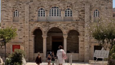 Εκπληρώθηκε το τάμα της να γίνει μάνα κι ευχαρίστησε την Παναγιά Εκατονταπυλιανή