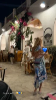 Κατερίνα Καινούργιου: Βραδινή βόλτα με την τριών μηνών κόρη της, Ξένια στην Πάρο