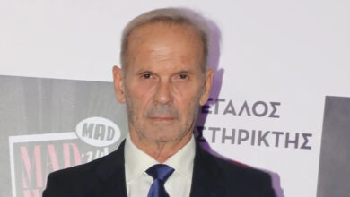 «Γελάω από το πρωί που μου τηλεφωνούν δεκάδες άνθρωποι»