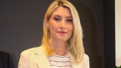«Πριν τη γνωρίσω από τα τραγούδια της, τη γνώρισα από την αγάπη των νονών μου»