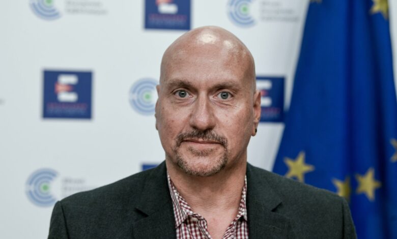 Ο καθηγητής Θεοκλής Ζαούτης νέος διευθυντής της Β’ Πανεπιστημιακής Παιδιατρικής Κλινικής του ΕΚΠΑ Ο καθηγητής Θεοκλής Ζαούτης νέος διευθυντής της Β’ Πανεπιστημιακής Παιδιατρικής Κλινικής του ΕΚΠΑ