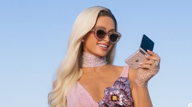 Paris Hilton | Το ελληνικό καλοκαίρι μέσα από το φωτογραφικό της άλμπουμ |