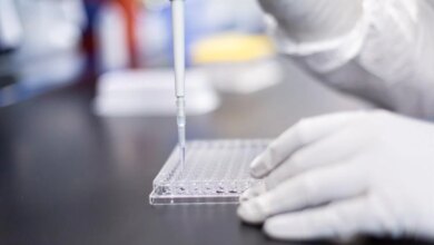 Moderna – Merck: Θετικά αποτελέσματα για το εμβόλιο mRNA κατά του μελανώματος
