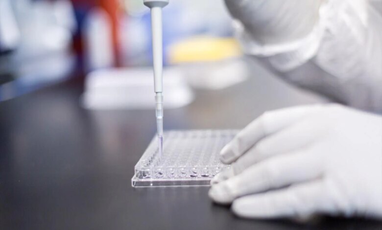 Moderna – Merck: Θετικά αποτελέσματα για το εμβόλιο mRNA κατά του μελανώματος