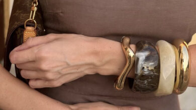 Chunky bracelets: Το αξεσουάρ που αναβαθμίζει κάθε outfit