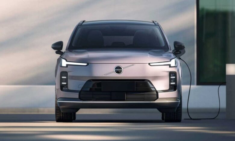 Η Volvo ξαναδίνει προτεραιότητα στα plug-in υβριδικά