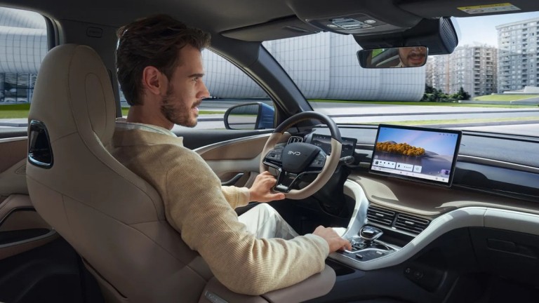 BYD Sealion 5 DM-i: Γιατί ένα Plug-in Hybrid μπορεί να είναι η ιδανική επιλογή σήμερα