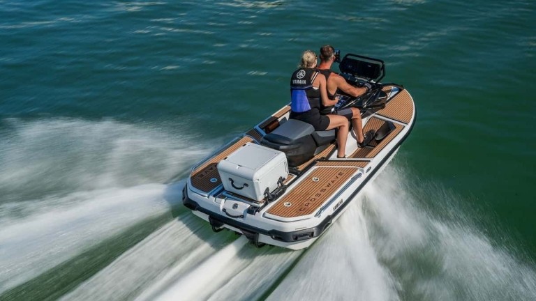 Στην Ευρώπη το πρώτο 4θέσιο jet ski της Yamaha