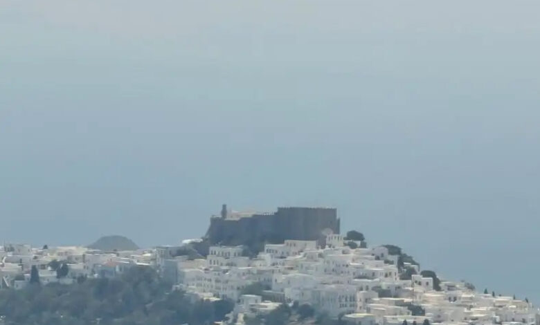 Αμαλία Κωστοπούλου: Διακοπές στην Πάτμο μαζί με τον Τζέικ Μέντγουελ
