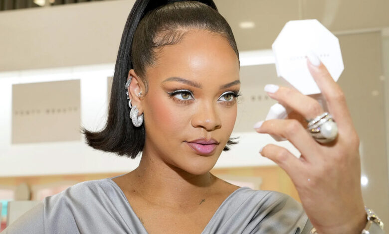 Rihanna: Το νέο foundation της Fenty Beauty σε 50 αποχρώσεις