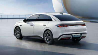 Η BYD χτυπά το Tesla Model 3 με ηλεκτρικό από €14.000