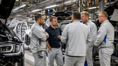 Volkswagen: Στην κόψη του ξυραφιού η συμφωνία για 50.000 περικοπές θέσεων εργασίας Volkswagen: Στην κόψη του ξυραφιού η συμφωνία για 50.000 περικοπές θέσεων εργασίας