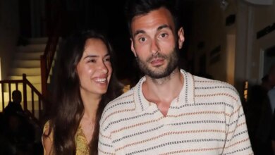 Άννα Πρέλεβιτς και Νικήτας Νομικού απολαμβάνουν τις πρώτες διακοπές με τις δίδυμες κόρες τους