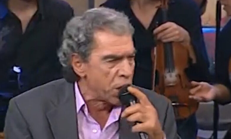 Πέθανε ο σπουδαίος λαϊκός τραγουδιστής Δημήτρης Ξανθάκης