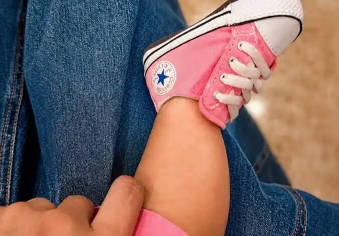 Η Κατερίνα Καινούργιου για shopping therapy με την 5 μηνών κόρη της
