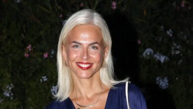 Χριστίνα Κοντοβά: Βούτηξε με την κόρη της πάνω από ναυάγιο