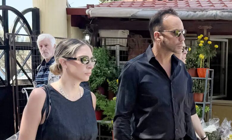 Μαριλού Κόζαρη για Πάνο Μουζουράκη: «Δεν έχει κάποιο ελάττωμα, είναι πολύ καλός μπαμπάς και σύζυγος» Μαριλού Κόζαρη για Πάνο Μουζουράκη: «Δεν έχει κάποιο ελάττωμα, είναι πολύ καλός μπαμπάς και σύζυγος»
