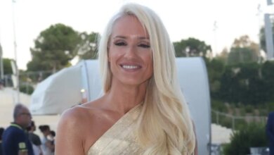 Κατερίνα Παναγοπούλου: Μαυρισμένη και χαλαρή μαγνήτισε τα βλέμματα στη Μύκονο