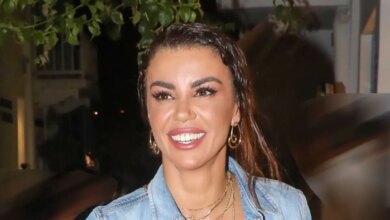 Ειρήνη Παπαδοπούλου: Με νέο look και ράστα κοτσιδάκια σε βόλτα στα Ματογιάννια της Μυκόνου με φίλη της