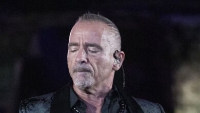 Ο Eros Ramazzotti έκανε εγχείρηση στις φωνητικές χορδές του
