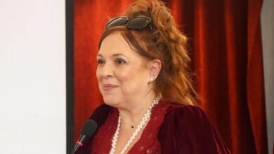 Η Ελένη Ράντου με μπικίνι στη Λευκάδα: Η εικόνα και το μήνυμα από τις καλοκαιρινές διακοπές της