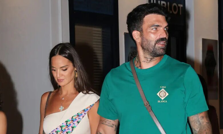 Ρία Ελληνίδου και Δημήτρης Αλεξάνδρου σε ρομαντικό δείπνο: Το «έλα, μην ντρέπεσαι» του επιχειρηματία Ρία Ελληνίδου και Δημήτρης Αλεξάνδρου σε ρομαντικό δείπνο: Το «έλα, μην ντρέπεσαι» του επιχειρηματία