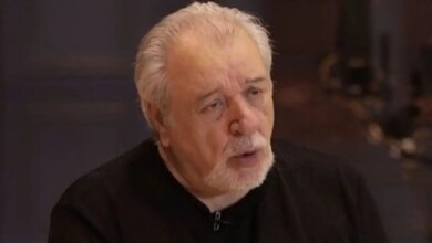 Ο Τάσος Χαλκιάς για το σπίτι του που κάηκε: «Πάω κάθε μέρα μήπως βρω στα χαλάσματα κάτι που έχει μείνει όρθιο»