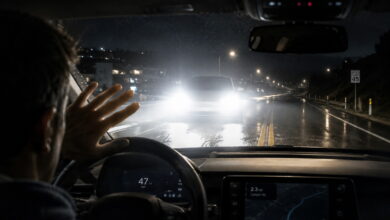 Tesla: Της άλλαξαν τα φώτα στις ΗΠΑ