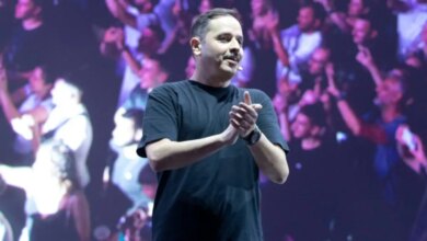 Αλέξανδρος Τσουβέλας: «Η δεύτερη σεζόν του “Τότε και Τώρα” θα είναι ακόμα καλύτερη»
