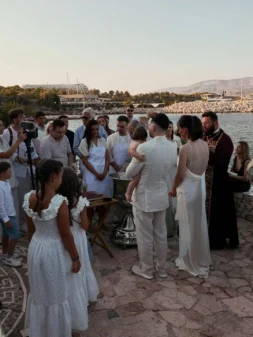 Αντώνης Βλωτιδέλλης & Βαλέρια Χοψονίδου: Βάφτισαν τον μονάκριβο γιο τους στη Βουλιαγμένη