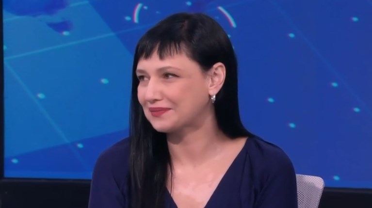 Αθηναΐς Νέγκα: “Η Χάρις Αλεξίου κατάλαβε πότε ήρθε η στιγμή να κλείσει ο… | Αθηναΐς Νέγκα: “Η Χάρις Αλεξίου κατάλαβε πότε ήρθε η στιγμή να κλείσει ο… |