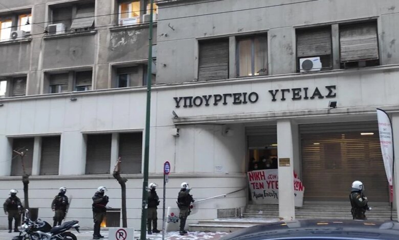Το υπουργείο ζητά από τις φαρμακευτικές να πληρώσουν τη συνέχιση του προγράμματος ΠΡΟΛΑΜΒΑΝΩ Το υπουργείο ζητά από τις φαρμακευτικές να πληρώσουν τη συνέχιση του προγράμματος ΠΡΟΛΑΜΒΑΝΩ