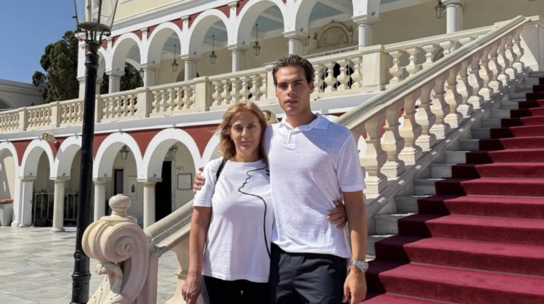 Ανέστης Ευαγγελόπουλος: Το ταξίδι στην Τήνο με τους γονείς του και η… |
