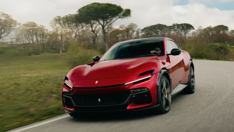 Χιλιάδες οι απλήρωτες κλήσεις σε supercars στο Λονδίνο