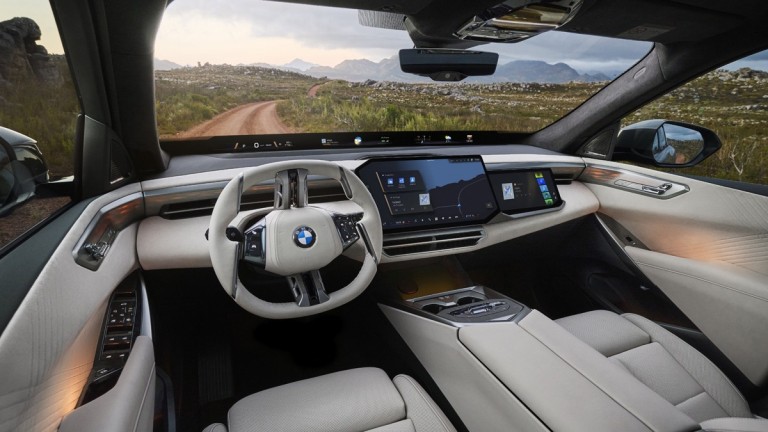Στην Auto Athina η νέα BMW X5