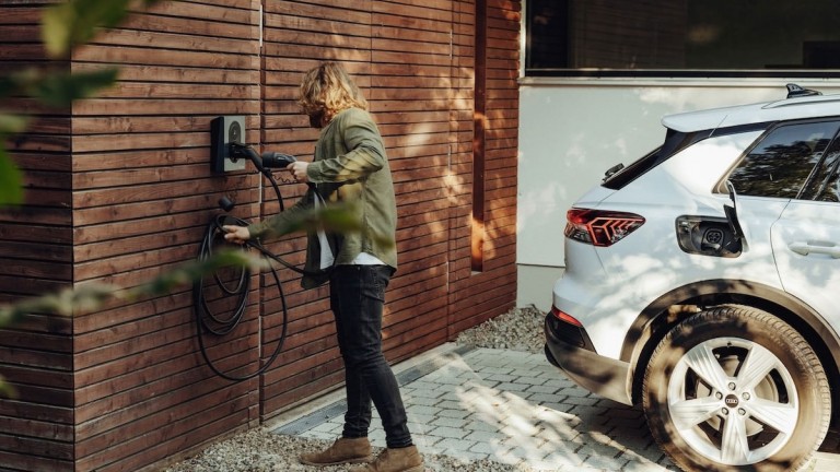 Να πάρω ηλεκτρικό ή plug-in υβριδικό;