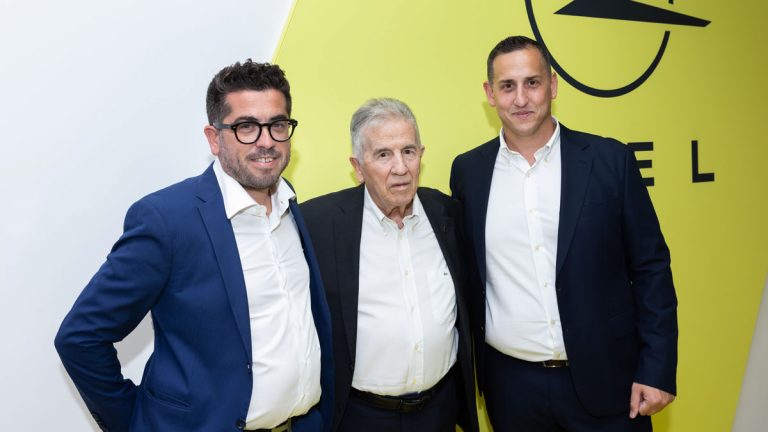 GALLO S.A.: Νέο κατάστημα στην Αγία Παρασκευή, σημείο αναφοράς για Peugeot και Opel