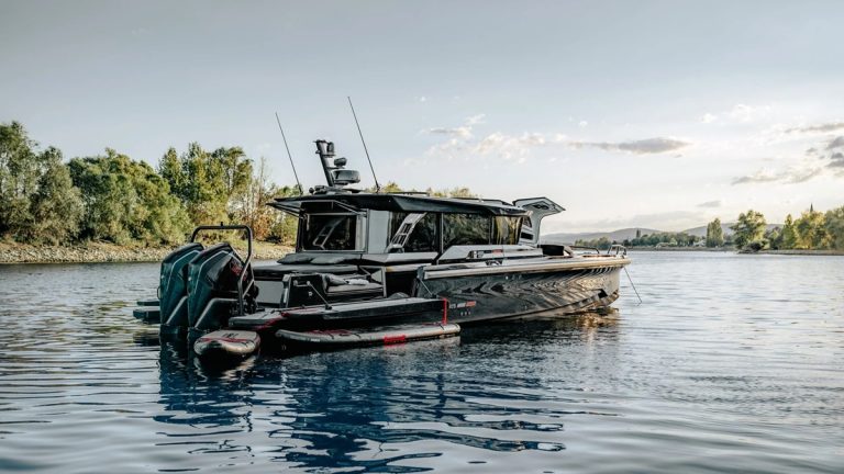 Brabus Shadow 1000 XC Cross Cabin: Σκάφος για αναψυχή ή για τους Navy SEALs;