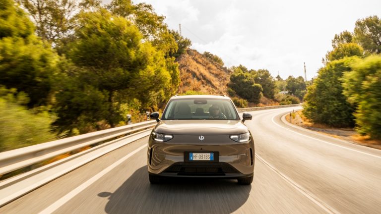 Οδηγούμε το νέο Leapmotor B03X στην Ισπανία