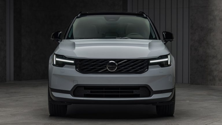 Πρώτη επαφή με τα ανανεωμένα Volvo XC40 και EX40 Πρώτη επαφή με τα ανανεωμένα Volvo XC40 και EX40