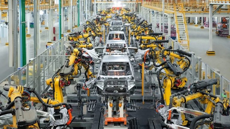 Η BYD αναζητά νέα εργοστάσια στην Ευρώπη Η BYD αναζητά νέα εργοστάσια στην Ευρώπη